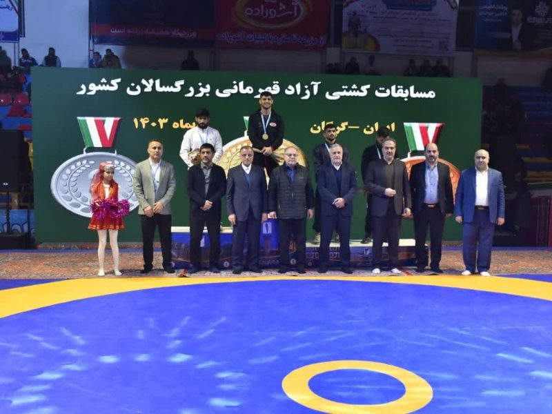 قهرمانان پنج وزن اول مسابقات کشتی آزاد قهرمانی کشور در گرگان معرفی شدند