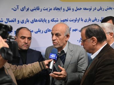رفع محرومیت‌زدایی با توسعه مناطق آزاد
